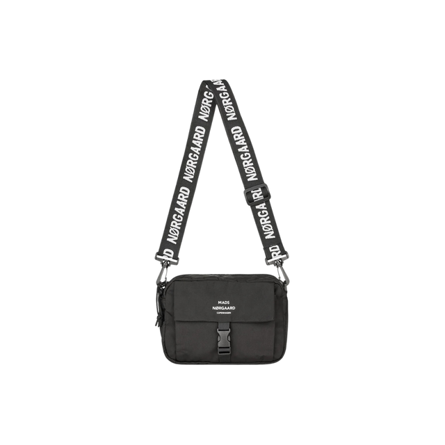 Mads Nørgaard – Tian Fae Tasche