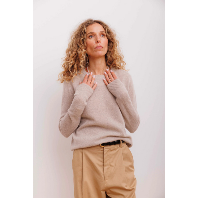 Beta Studios Abbie O-neck Basic