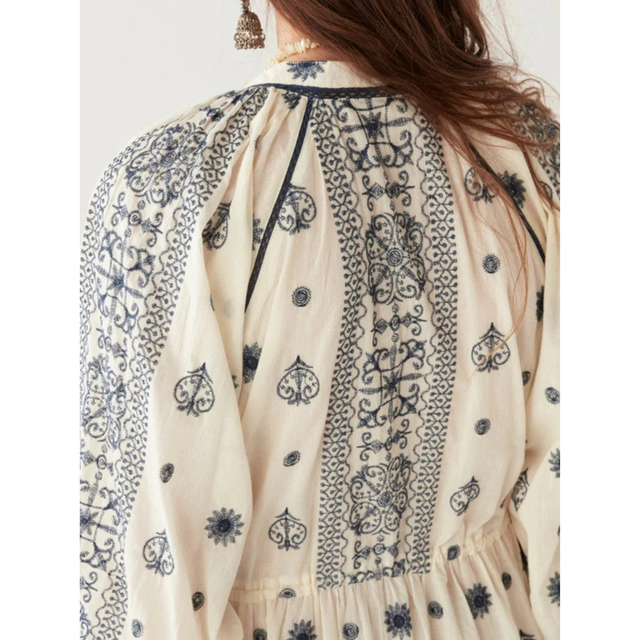 Maison Hotel Caroline Dress