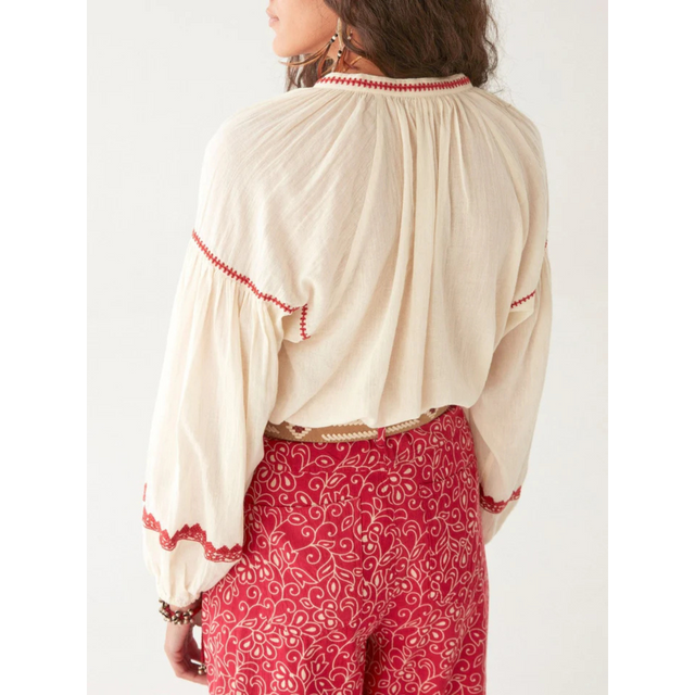 Maison Hotel Irina Blouse