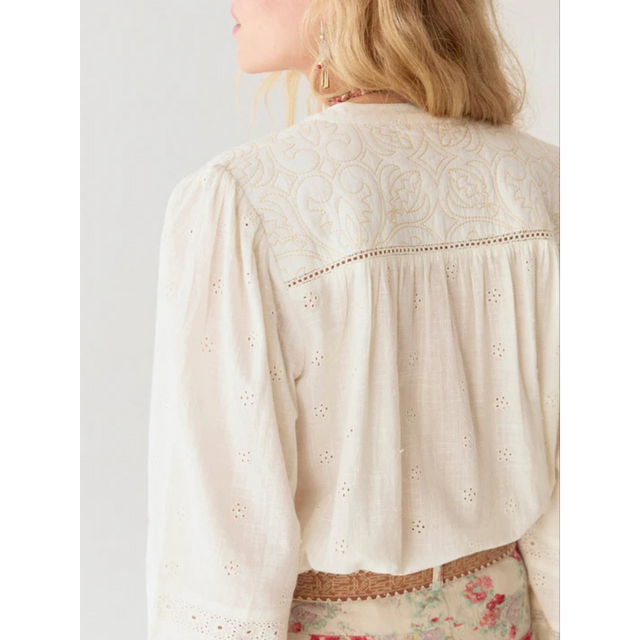 Maison Hotel Colette Blouse