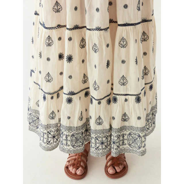 Maison Hotel Caroline Dress