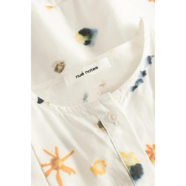 Nué Notes werden sich kleiden