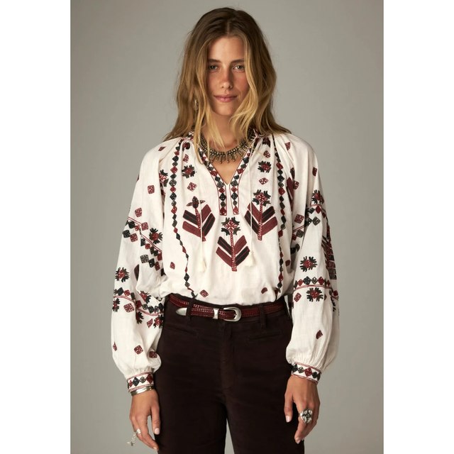 Maison Hotel Robin Blouse