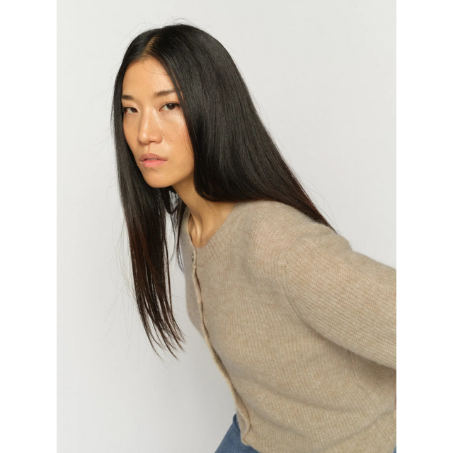 Smuk Thora kortærmet cardigan fra Mos Mosh - siden