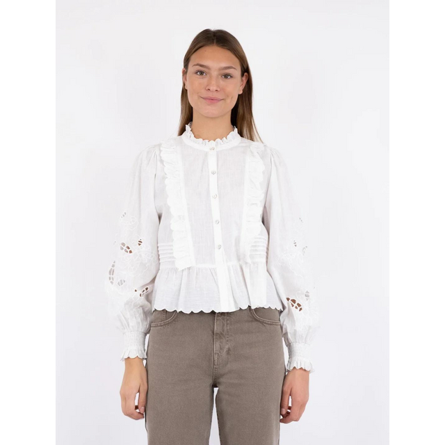 Neo Noir Petrine Embroidery Blouse